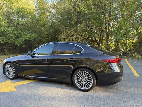 Used 2017 Alfa Romeo Giulia Ti w/ TI Lusso Light Wood Package image 6