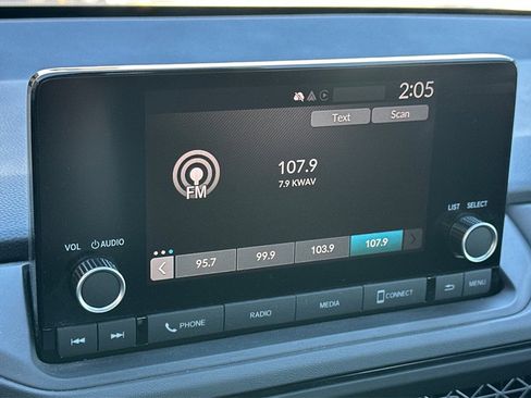 Certified 2025 Honda Accord LX image 19