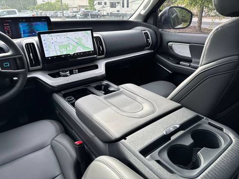 New 2026 Ford Expedition Max Active RWD image 31