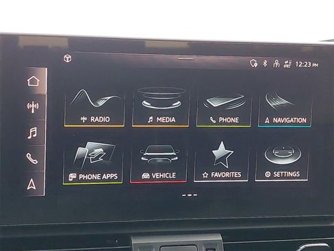 Used 2023 Audi SQ5 Prestige w/ Prestige Package image 24