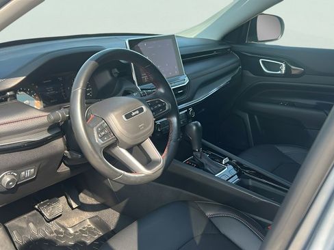 Used 2022 Jeep Compass Trailhawk w/ Trailhawk Convenience Group image 13