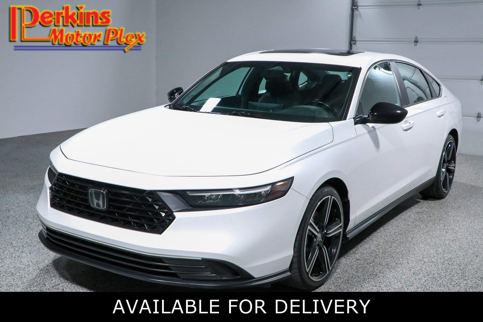 Used 2023 Honda Accord Sport image 1