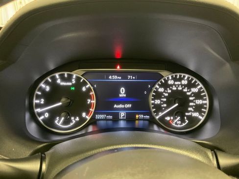Used 2023 Nissan Altima 2.5 SR AWD/4WD image 2