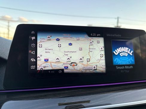 Used 2018 BMW 530i xDrive xDrive image 19