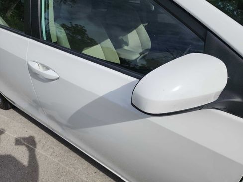 Used 2015 Toyota Corolla LE image 13