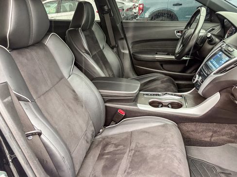 Used 2018 Acura TLX V6 w/ Technology & A-SPEC Pkg image 16