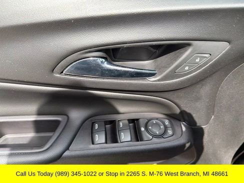 Used 2019 Chevrolet Equinox LT w/ Driver Convenience Package AWD/4WD image 29