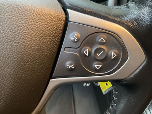 Used 2019 Chevrolet Colorado ZR2 image 32