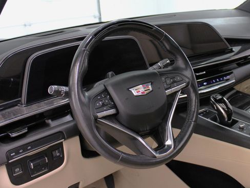 Used 2022 Cadillac Escalade Premium Luxury w/ Performance Package RWD image 32
