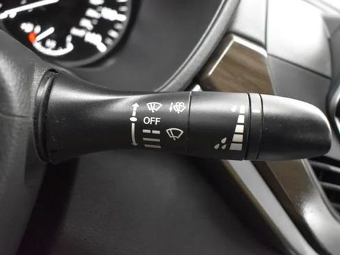 Used 2024 Nissan Altima 2.5 SV FWD image 25