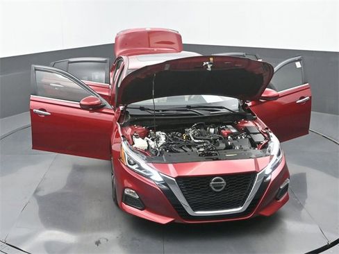Used 2022 Nissan Altima 2.5 SV w/ SV Premium Package image 36