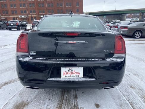 Used 2021 Chrysler 300 S image 6