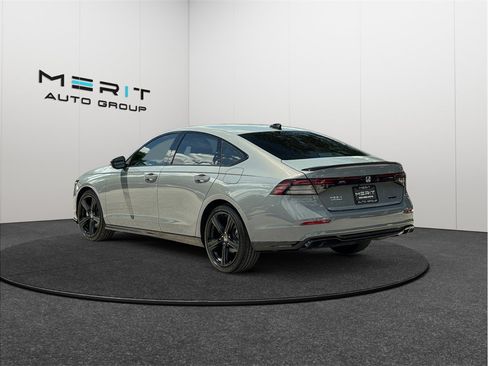 Used 2025 Honda Accord Sport image 7