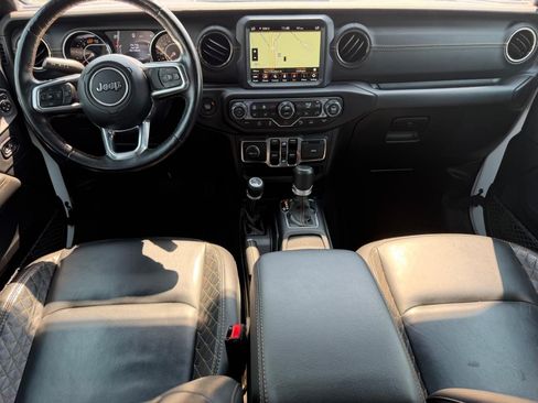 Used 2021 Jeep Wrangler Unlimited Sahara AWD/4WD image 10