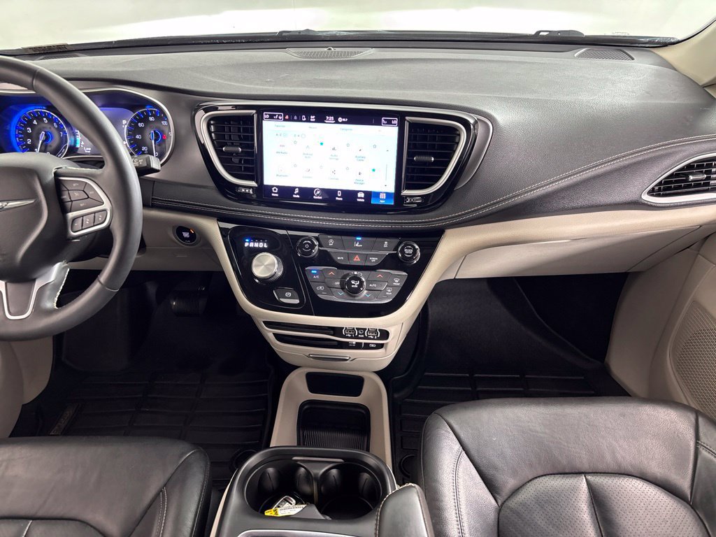 Used 2022 Chrysler Pacifica Touring-L AWD/4WD image 20