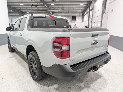 Used 2024 Ford Maverick Lariat w/ Black Appearance Package image 5