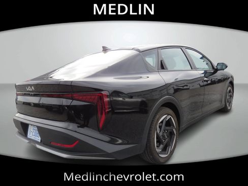 Used 2025 Kia K4 EX image 5