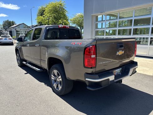 Used 2017 Chevrolet Colorado LT w/ Luxury Package, Chrome AWD/4WD image 3