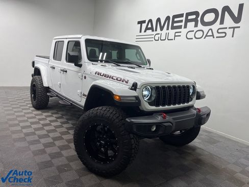 Used 2025 Jeep Gladiator Rubicon w/ Safety Group image 1