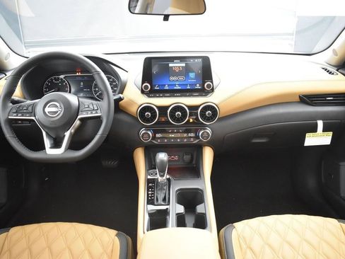 New 2025 Nissan Sentra SV w/ SV Premium Package image 9