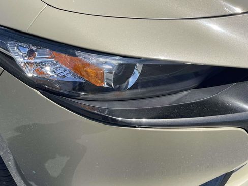 Used 2024 MAZDA MAZDA3 s image 9