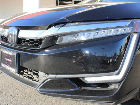 Used 2018 Honda Clarity Plug-In Hybrid image 7