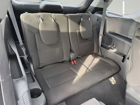 Used 2021 Ford Explorer XLT w/ Class III Trailer Tow Package image 18