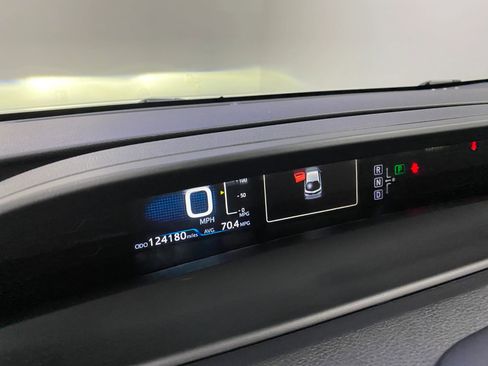 Used 2018 Toyota Prius Prime Premium FWD image 22