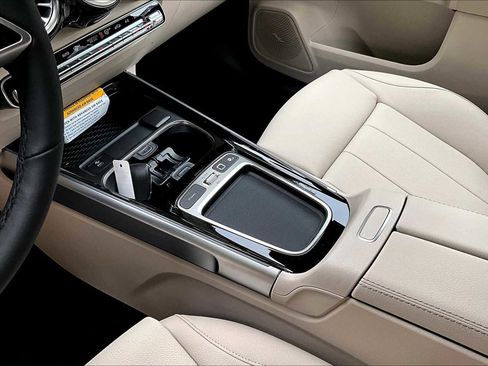 New 2026 Mercedes-Benz GLB 250 4MATIC image 11