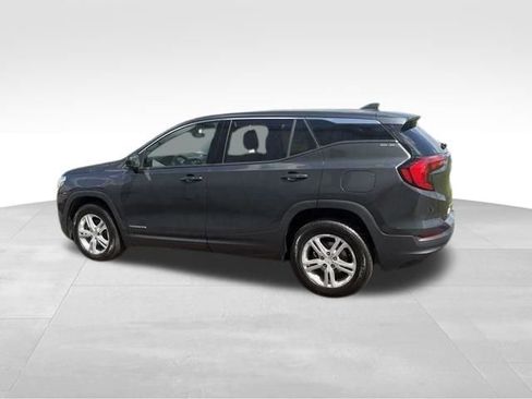 Used 2019 GMC Terrain SLE w/ LPO, Floor Liner Package AWD/4WD image 4