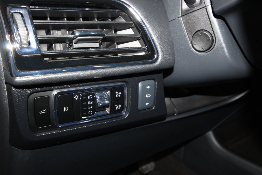 Used 2024 Lincoln Navigator L Reserve AWD/4WD image 10
