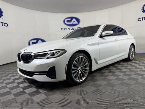 Used 2021 BMW 540i w/ Convenience Package image 30
