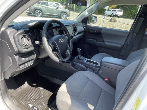 Used 2023 Toyota Tacoma SR RWD image 12