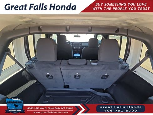 Used 2022 Jeep Wrangler Unlimited Sport AWD/4WD image 25