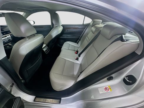 Used 2018 Lexus ES 350 w/ Premier Package FWD image 30
