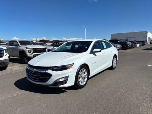 Used 2023 Chevrolet Malibu LT FWD image 3