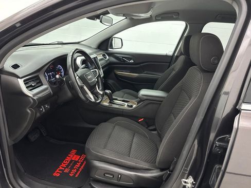Used 2017 GMC Acadia SLE FWD image 17