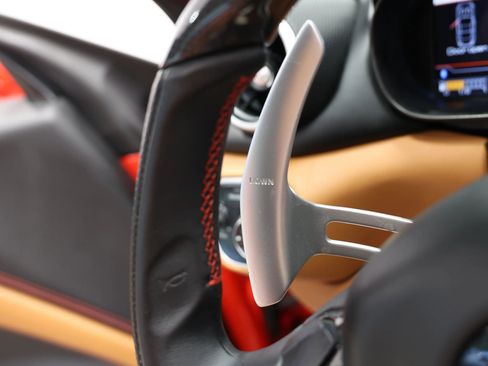 Used 2015 Ferrari California T image 28