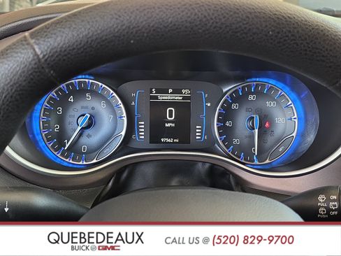 Used 2021 Chrysler Voyager LX FWD image 15