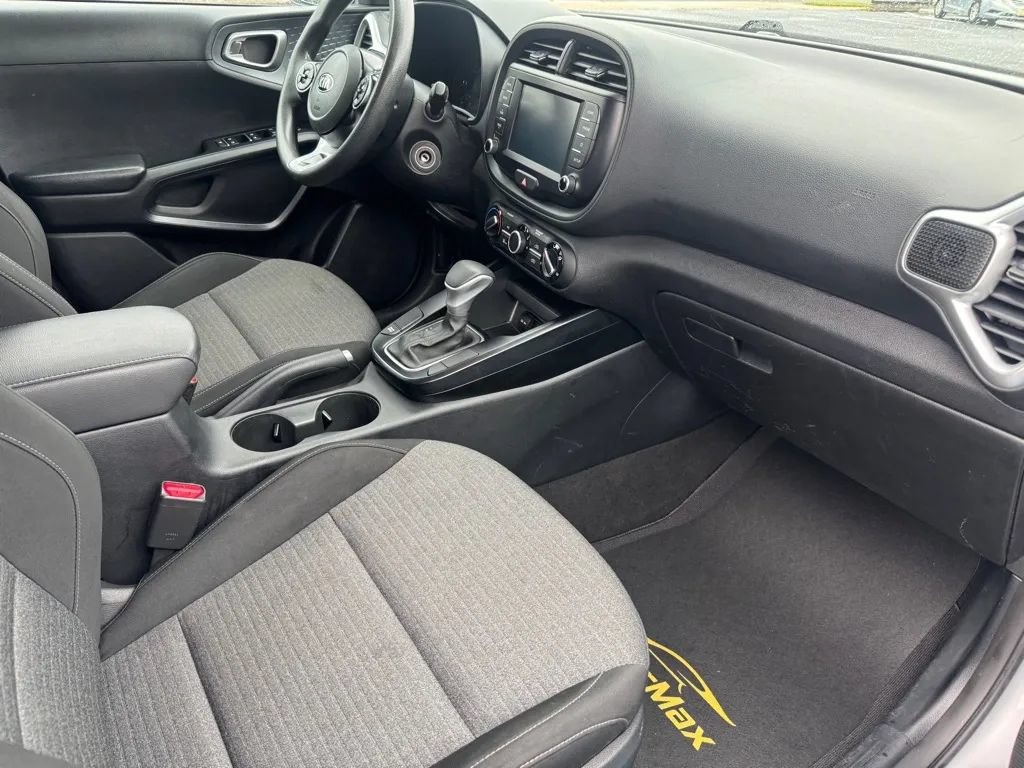 Used 2021 Kia Soul S FWD image 8