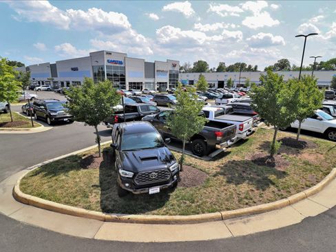 Used 2019 BMW 530i xDrive w/ Convenience Package AWD/4WD image 80