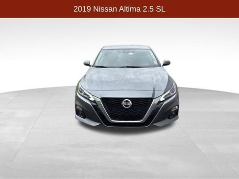 Used 2019 Nissan Altima 2.5 SL FWD image 2