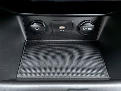 Used 2023 Hyundai Kona SEL image 32