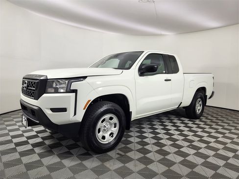 Certified 2024 Nissan Frontier S w/ Technology Package image 1