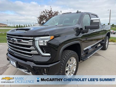 New 2026 Chevrolet Silverado 2500 High Country w/ Technology Package AWD/4WD image 4