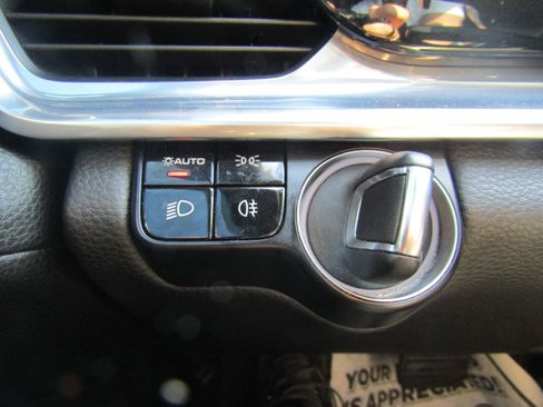 Used 2019 Porsche Panamera image 17