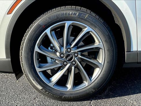 New 2026 Lincoln Corsair Premiere image 12