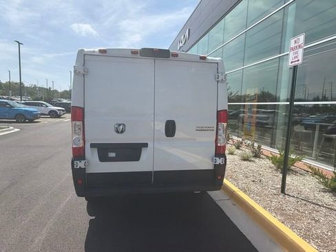 Used 2025 RAM ProMaster 2500 w/ Convenience Group FWD image 18