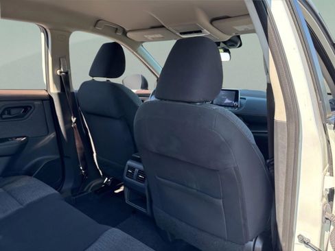 Used 2021 Nissan Rogue S AWD/4WD image 17