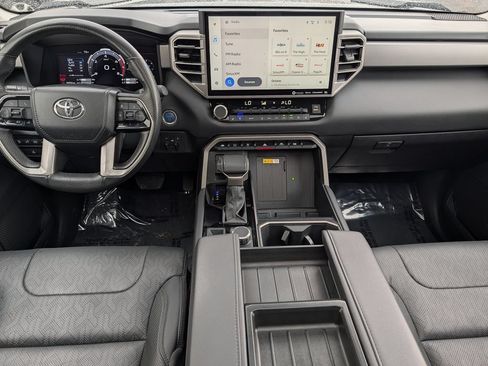 Used 2024 Toyota Tundra Limited AWD/4WD image 20